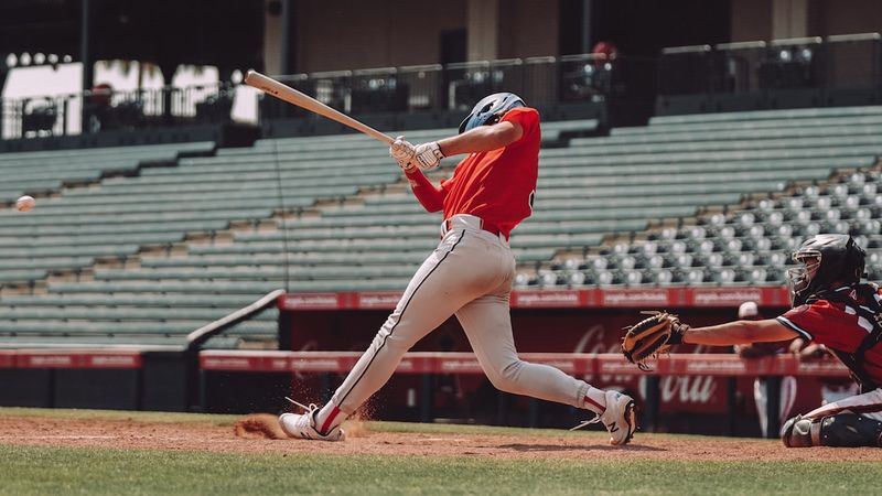 Battle at the Ballpark: Cubs vs. Reds - A Clash for Central Supremacysports,baseball,ChicagoCubs,CincinnatiReds,CentralDivision,rivalry