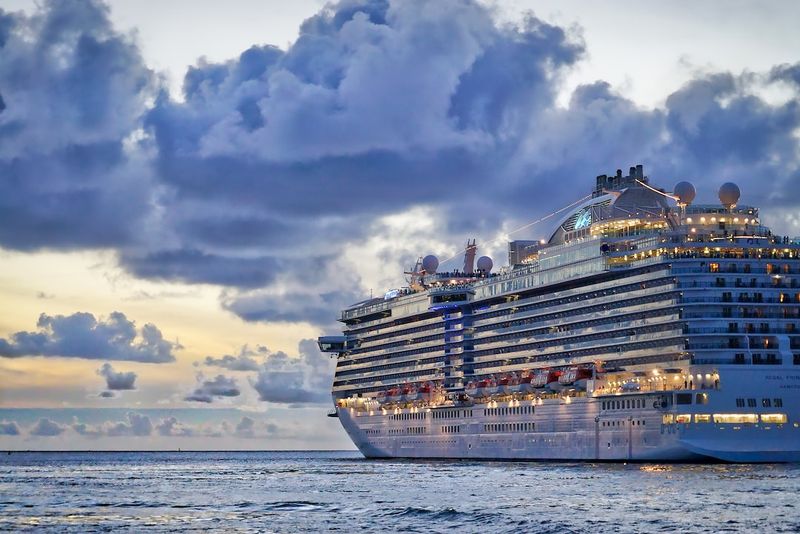 "Setting Sail: The Era of Majestic Cruising Begins with the World's Largest Ship"majesticcruising,largestship,settingsail,era,cruising