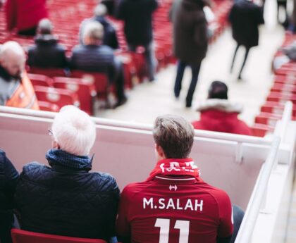 "Bobby Charlton: A Legend's Impact on Manchester United and English Football"bobbycharlton,legend,manchesterunited,englishfootball